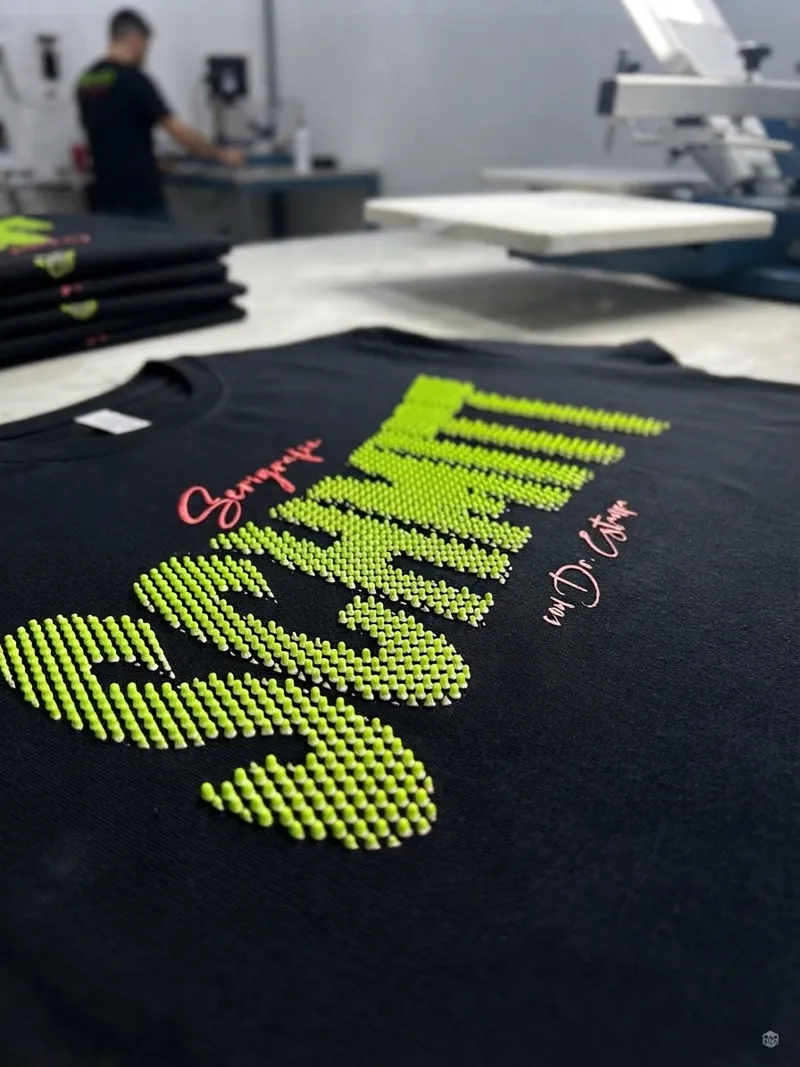 Processo artesanal de serigrafia Schmitt